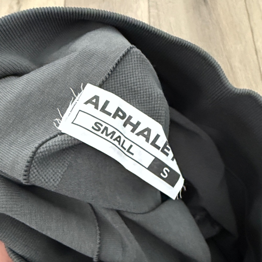 Alphalete amplify Shorts - Picture 3 of 3